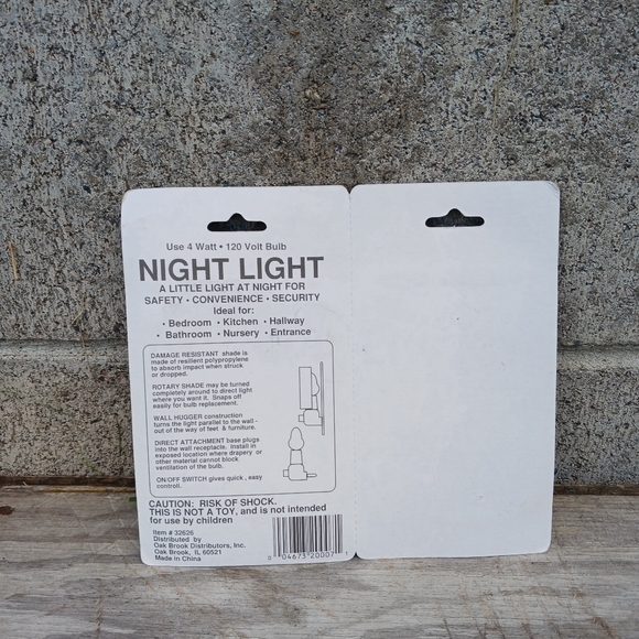 Vintage Christmas Tree Clip On Shade Nightlight Plug In Holiday Christmas New - Picture 4 of 4